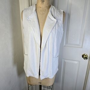 White‎ Attyre Womens Fray Edge Sleeveless Pockets Vest 12
